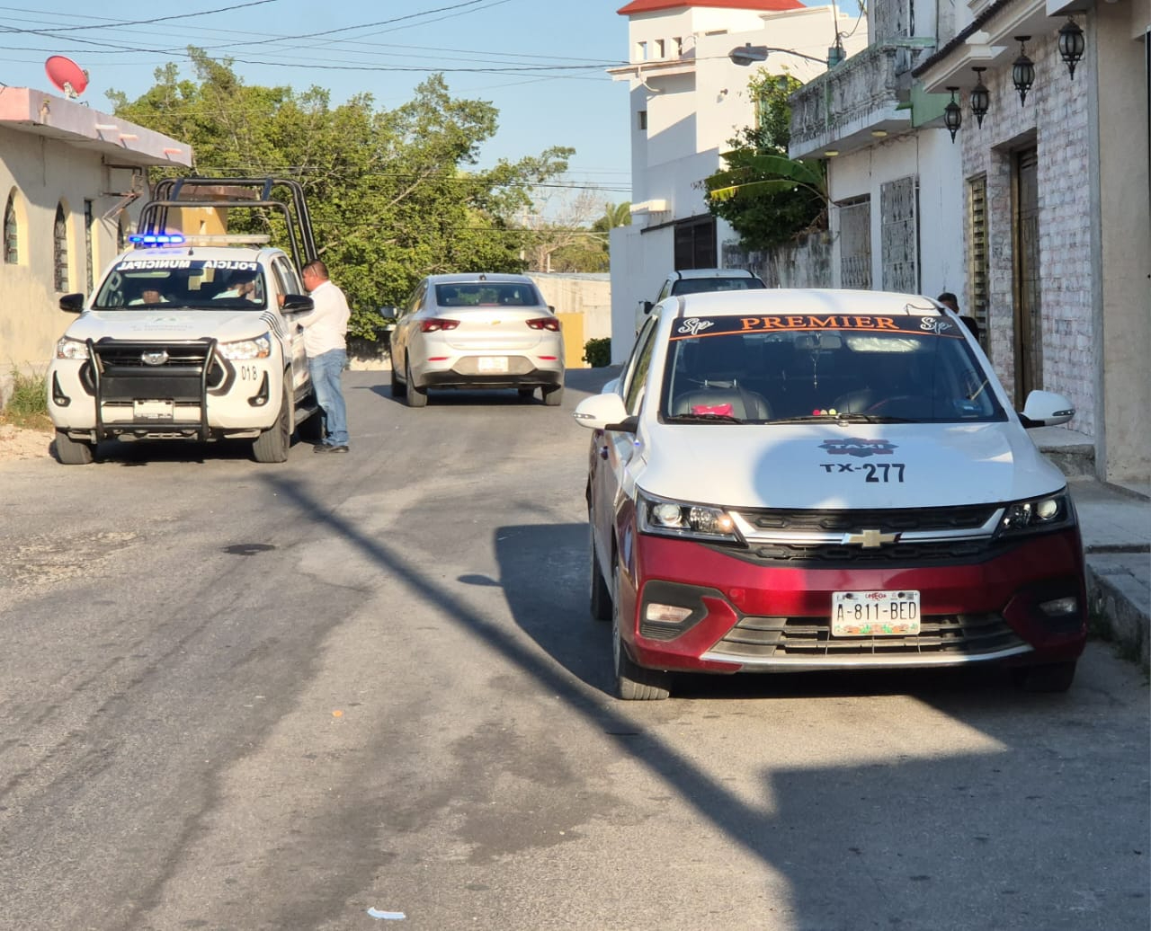 Detienen en Champotón a colombiano por cobro “gota a gota”; lo turnan a Migración 