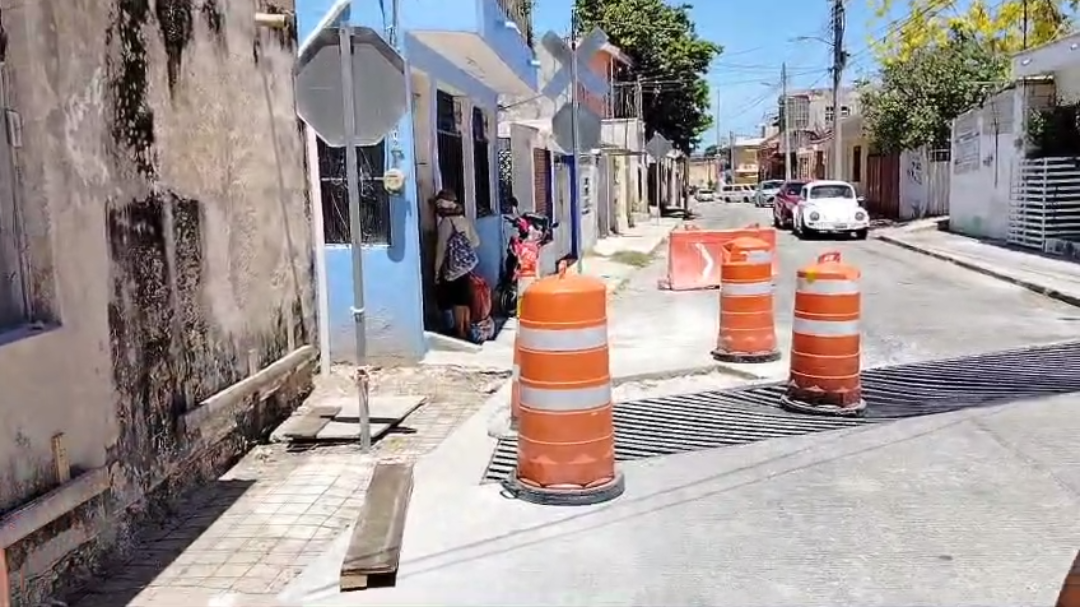 Acusan a constructora del Tren Ligero por daños y maltrato a vecinos Acusan a constructora del Tren Ligero por daños y maltrato a vecinos