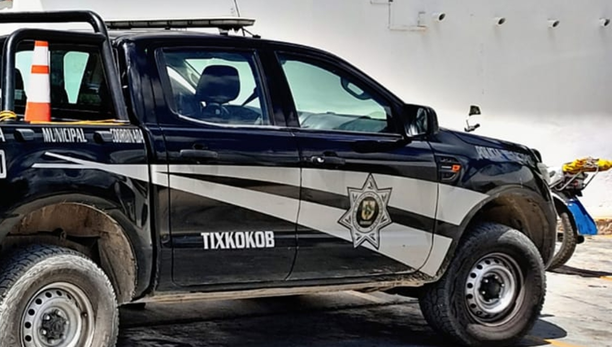 Aseguran un vehículo involucrado en el atropellamiento de tres personas en Tixkokob