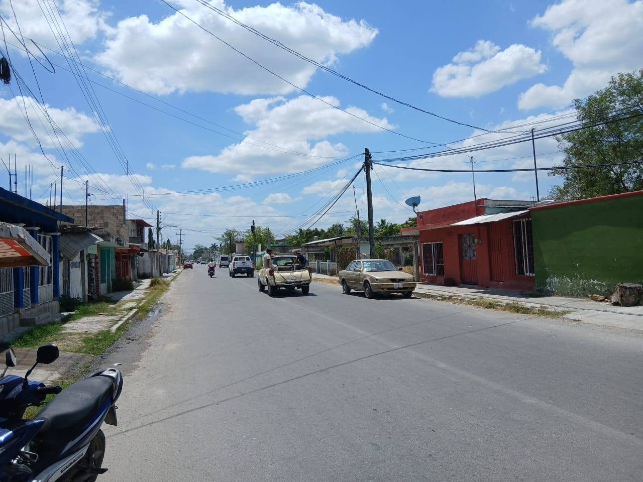 Calle 38 sin control: urgencia de topes ante imprudencias nocturnas