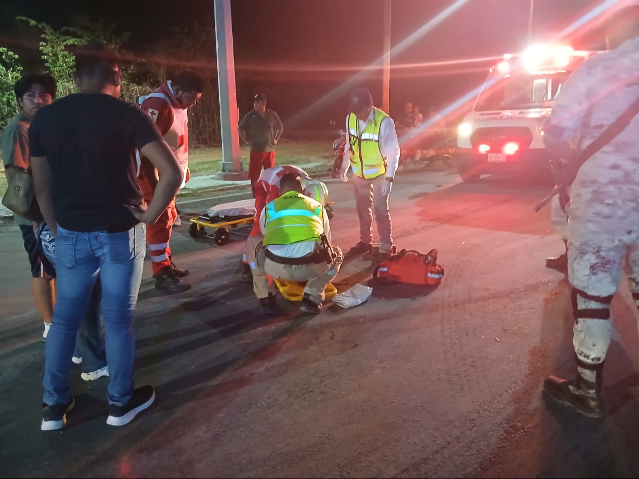 Conductor ebrio arrolla a motociclista en Escárcega 