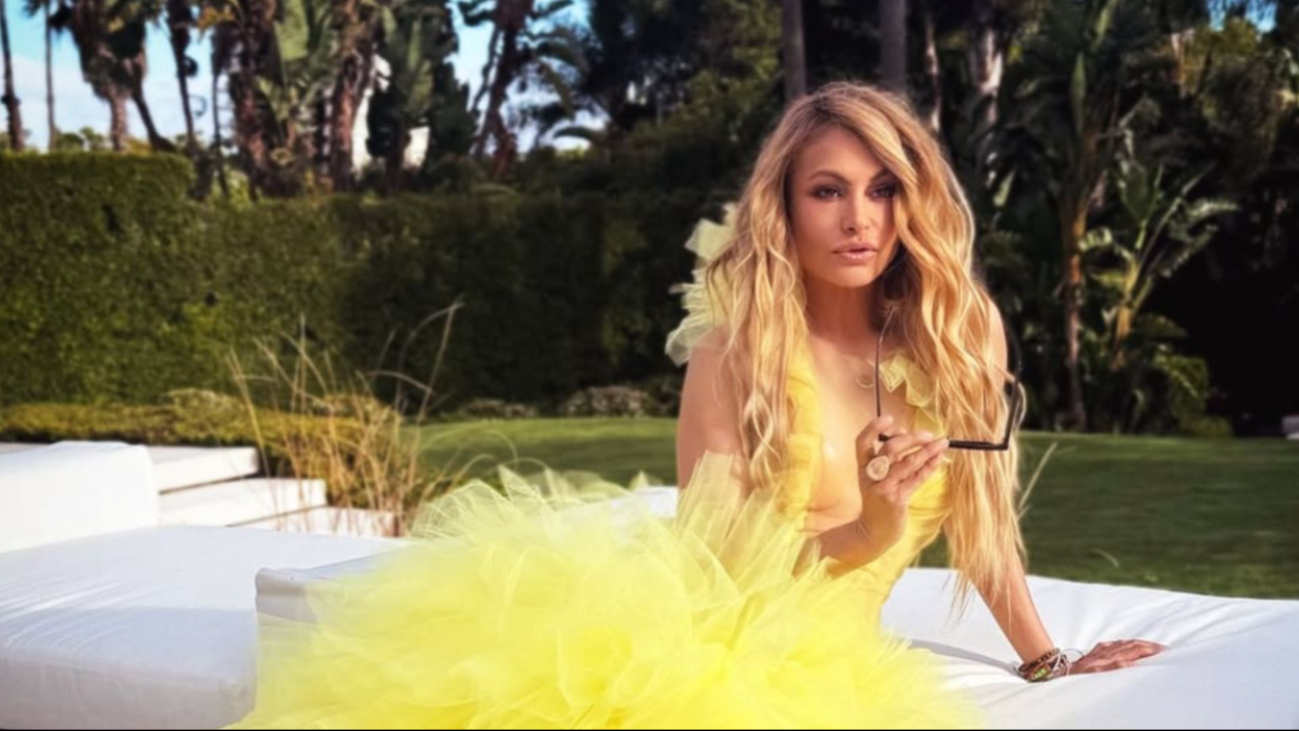 Paulina Rubio podría estar en problemas por golpear a su hijo mayor Paulina Rubio podría estar en problemas por golpear a su hijo mayor