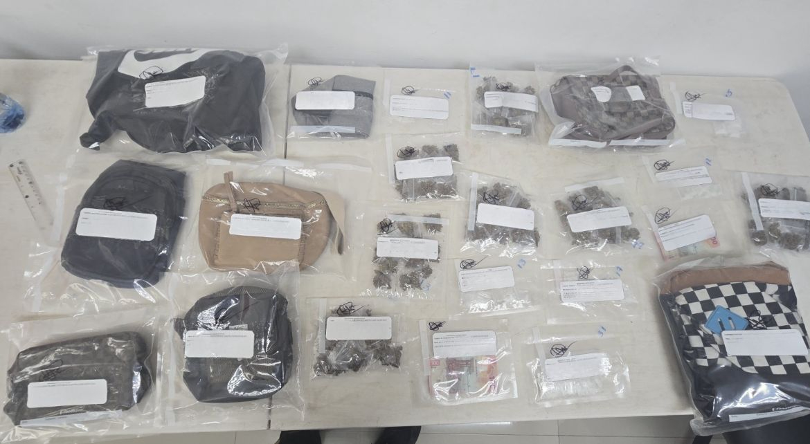 Las sustancias encontradas fueron cannabis sativa y metanfetamina Las sustancias encontradas fueron cannabis sativa y metanfetamina