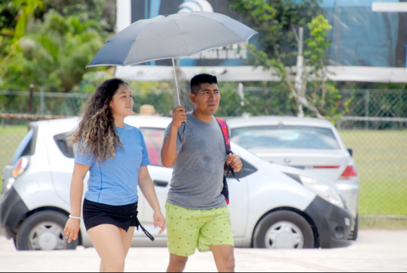 Golpes de calor y deshidratación; Quintana Roo ha registrado más de 10 casos  por el calor extremo    