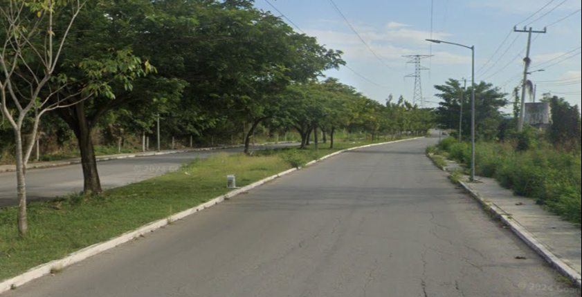 La avenida Siglo XXI ofrece buena visibilidad y tramos largos. La avenida Siglo XXI ofrece buena visibilidad y tramos largos.