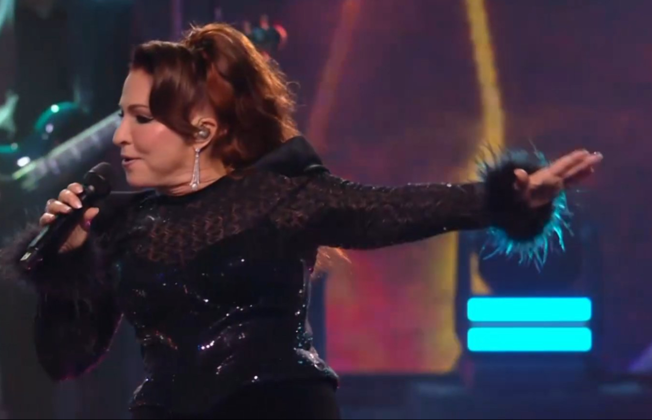 Gloria Estefan en los American Music Awards 2025 celebra 50 años de carrera