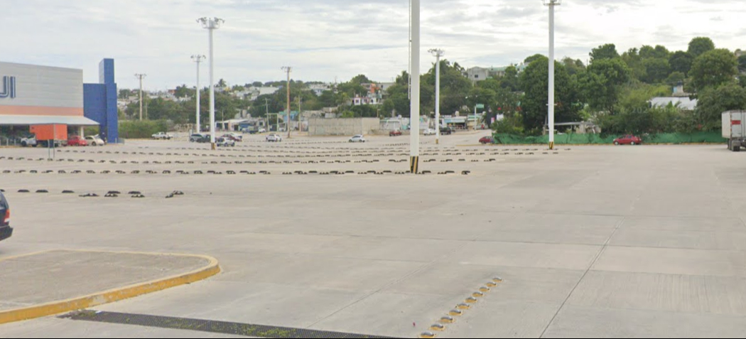 También puedes usar estacionamientos de supermercados en horarios no laborales También puedes usar estacionamientos de supermercados en horarios no laborales