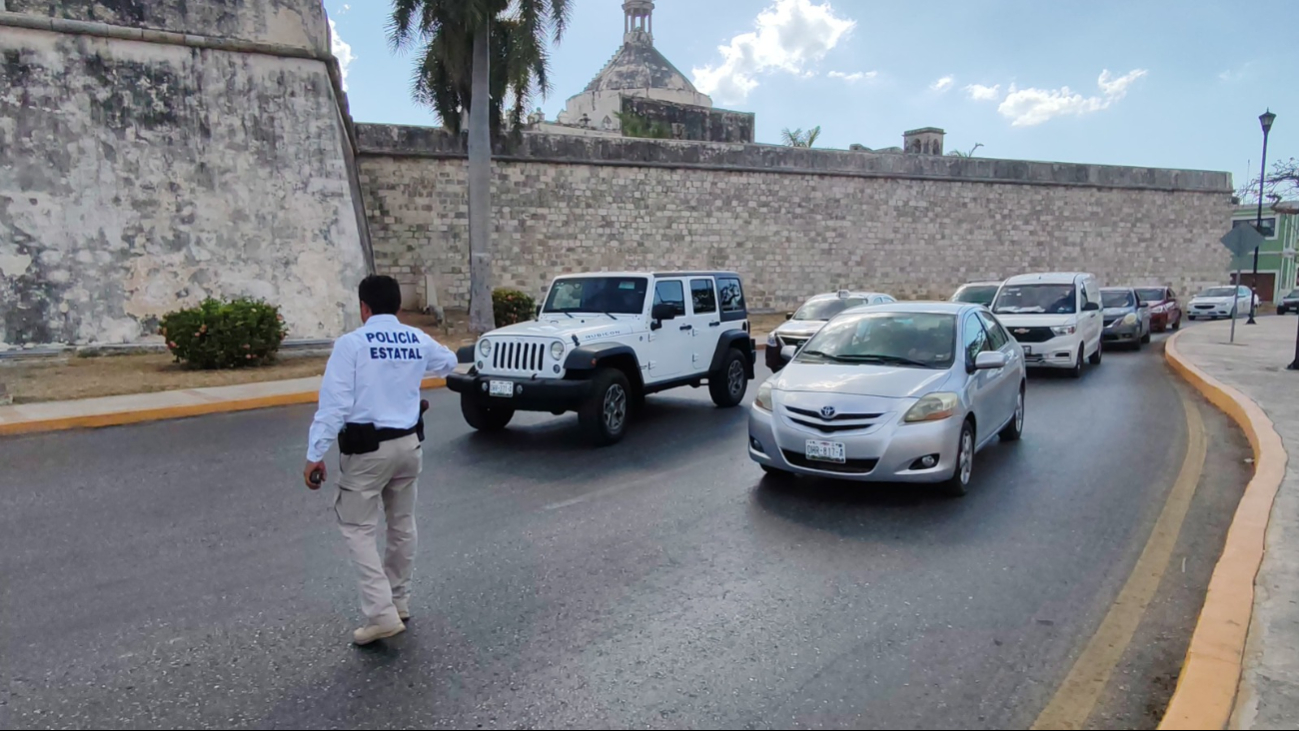 La Fiscalía General del Estado desplegó unidades para cercar la zona. La Fiscalía General del Estado desplegó unidades para cercar la zona.