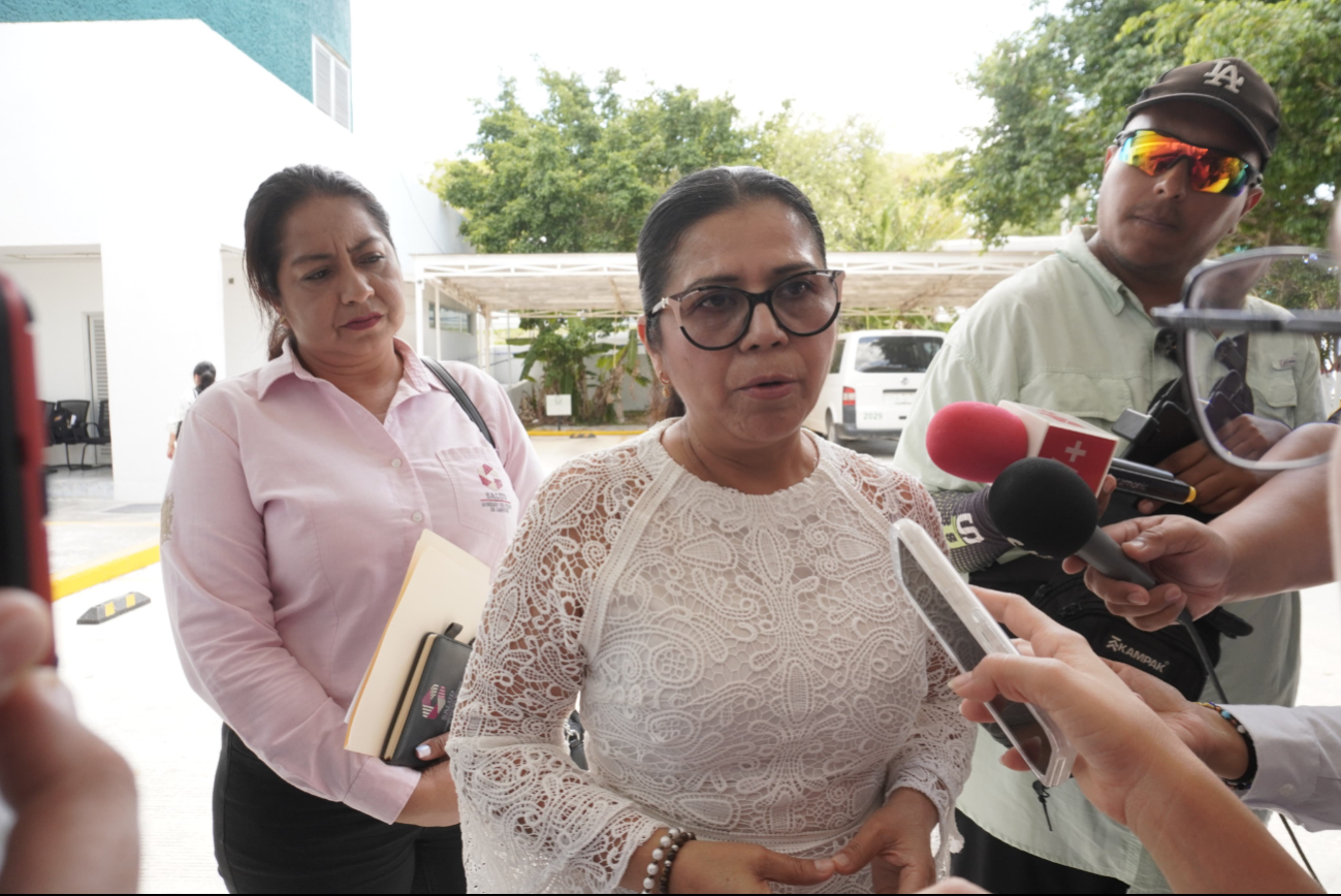 La titular de la Secretaría de Salud de Campeche, Josefa Castillo Avendaño, exhortó a los ganaderos a extremar precauciones La titular de la Secretaría de Salud de Campeche, Josefa Castillo Avendaño, exhortó a los ganaderos a extremar precauciones