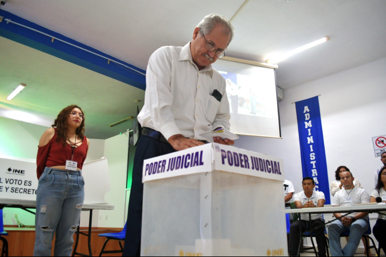 ¿Te dieron un acordeón para votar? El INE alerta sobre posibles delitos electorales en Campeche   