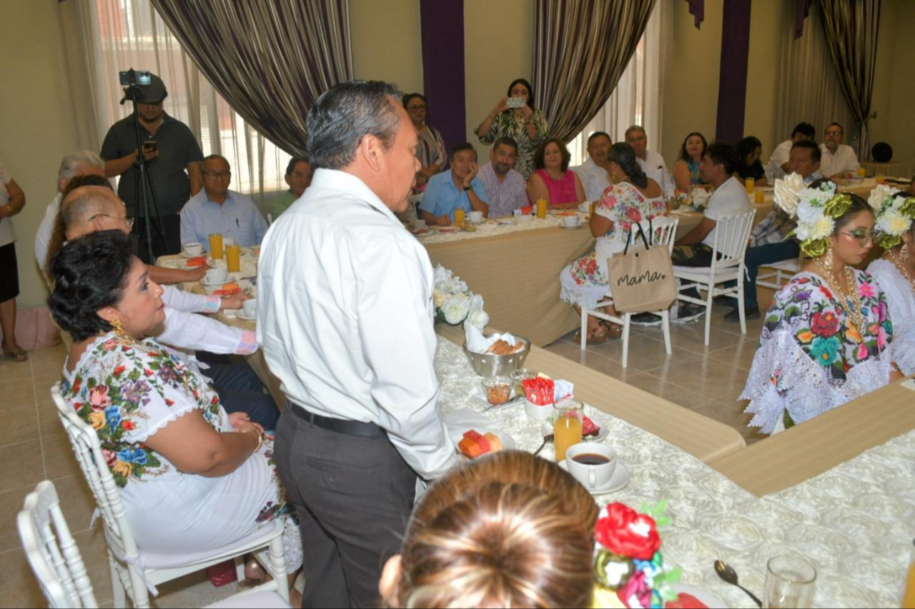 José Antonio Cabrera Miss, aspirante a magistrado en Campeche, pide que se cancelen candidaturas vinculadas al narcotráfico si hay pruebas. José Antonio Cabrera Miss, aspirante a magistrado en Campeche, pide que se cancelen candidaturas vinculadas al narcotráfico si hay pruebas.