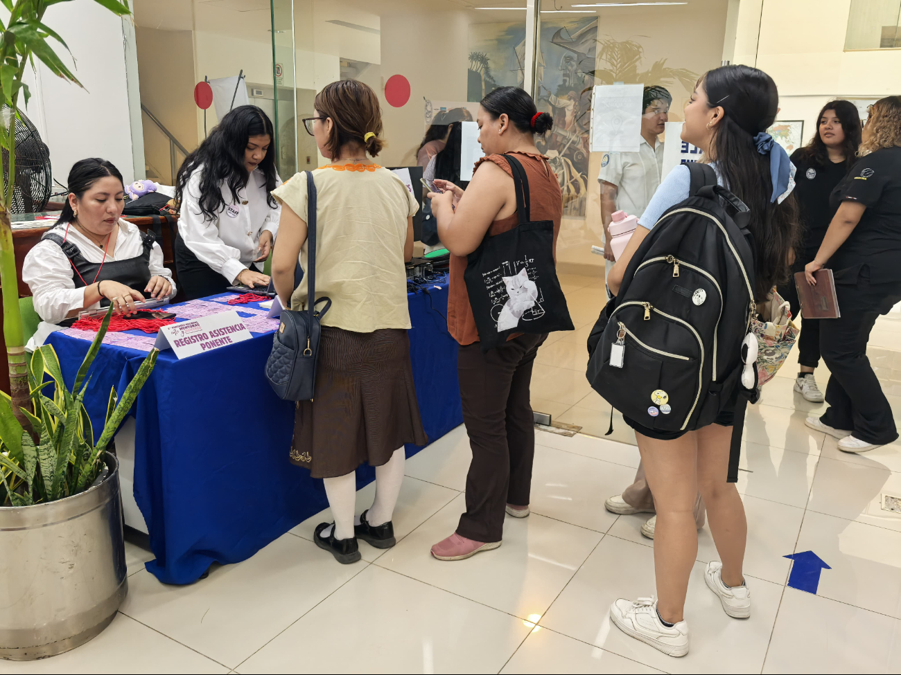 Educadas pero excluidas: Mujeres del sureste enfrentan barreras para liderar