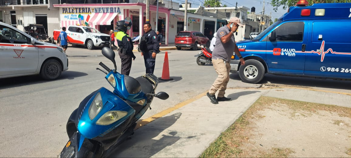 Mujer sufre fractura tras ser atropellada por una unidad de Protección Civil en Tulum