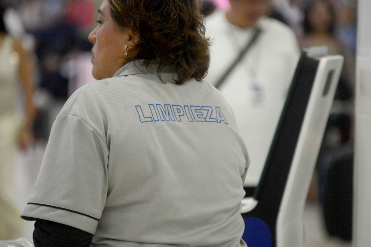 Aunque el salario promedio es de 11,148 pesos, se necesita 14,500 pesos para cubrir gastos básicos. Aunque el salario promedio es de 11,148 pesos, se necesita 14,500 pesos para cubrir gastos básicos.