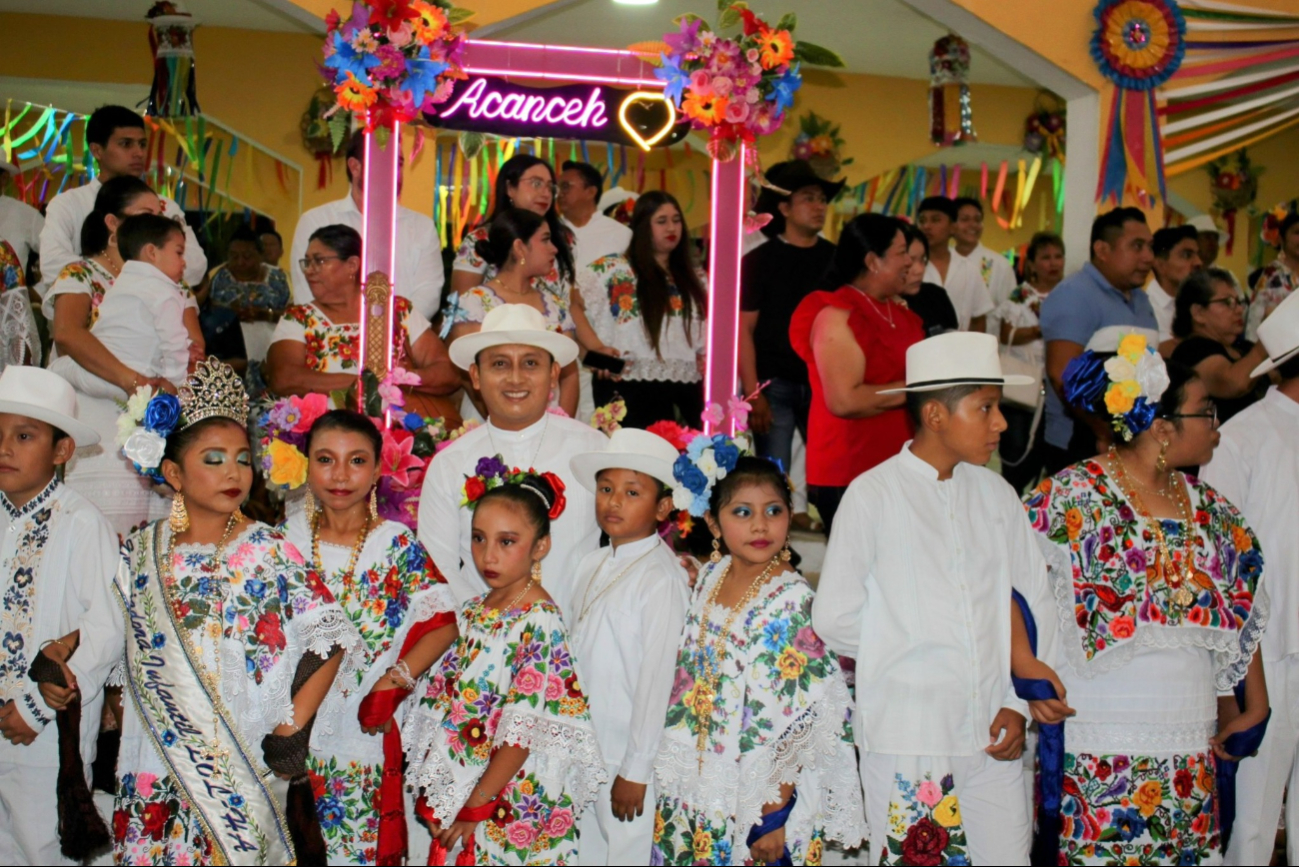 Durante estas festividades se realizan actividades tradicionales como corridas de toros, entradas y salidas de gremios, bailes populares y tardeadas Durante estas festividades se realizan actividades tradicionales como corridas de toros, entradas y salidas de gremios, bailes populares y tardeadas
