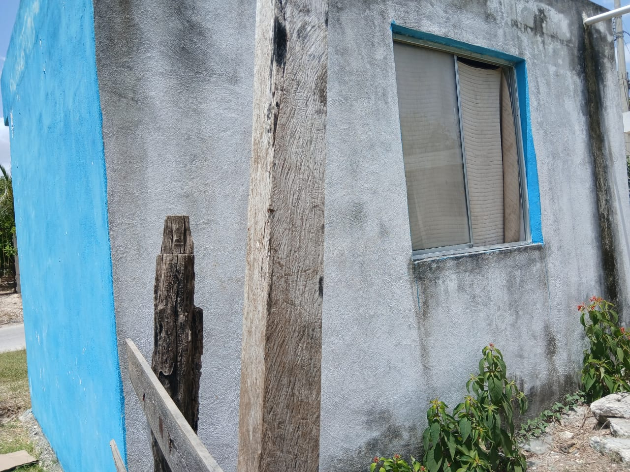Delincuentes entran por la ventana y saquean casa en Escárcega Delincuentes entran por la ventana y saquean casa en Escárcega
