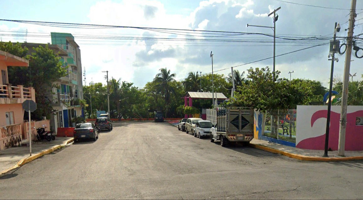 Dos equipos se localizan a un costado del parque Las Tortugas, donde murió una de las víctimas Dos equipos se localizan a un costado del parque Las Tortugas, donde murió una de las víctimas