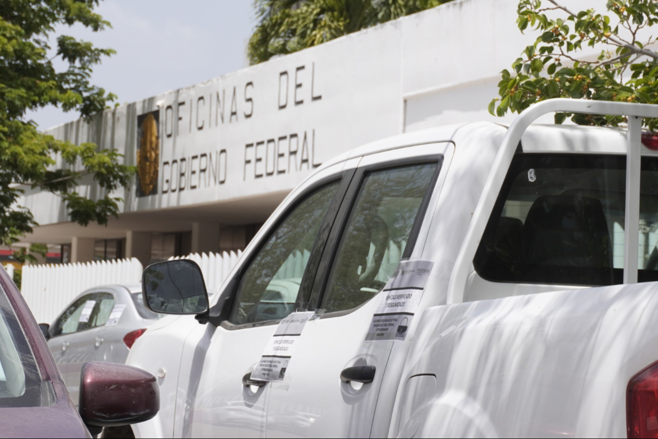FGR inmoviliza vehículos oficiales en Campeche por elecciones judiciales
