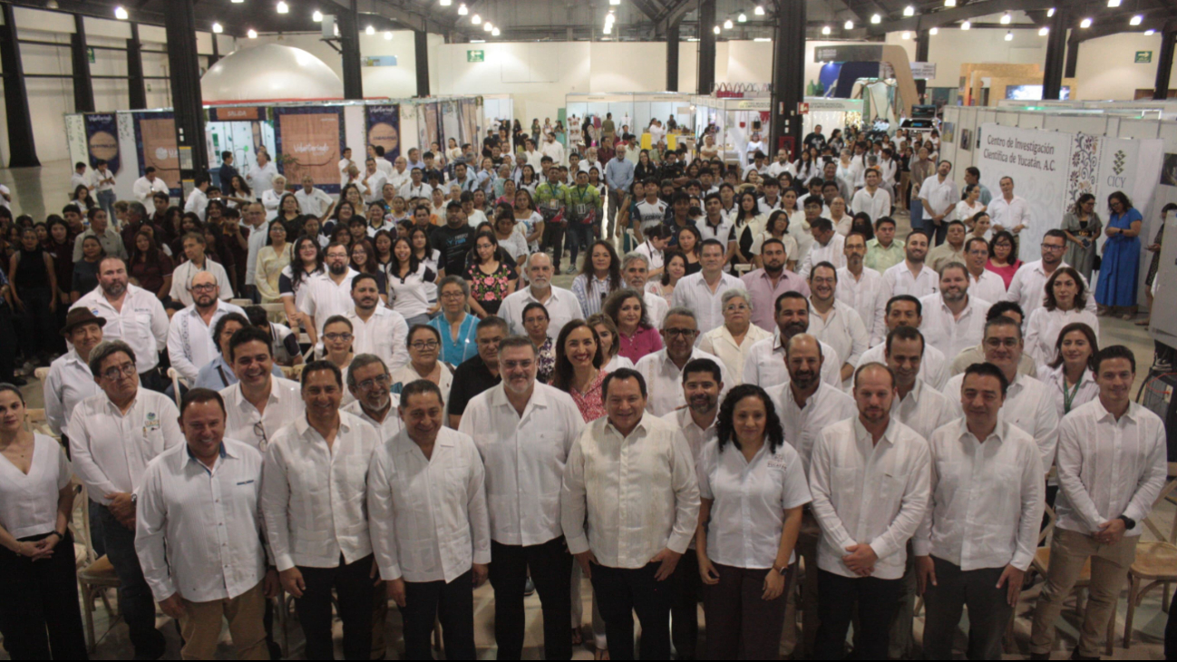 La Expo Foro Ambiental se realiza en el Centro de Convenciones Siglo XXI La Expo Foro Ambiental se realiza en el Centro de Convenciones Siglo XXI