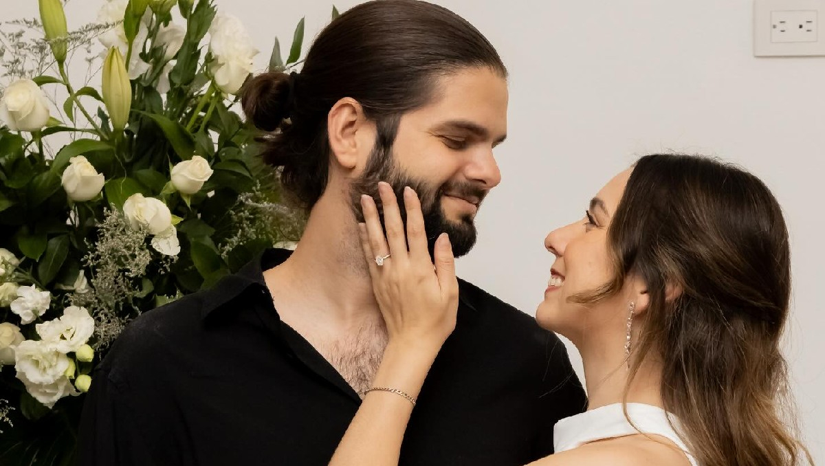 La pareja se comprometió este 2025