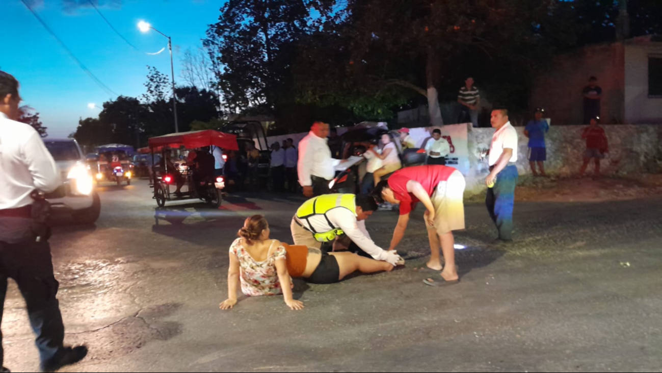 Demora de ambulancia complica atención a heridos en accidente de motos en Calkiní Demora de ambulancia complica atención a heridos en accidente de motos en Calkiní
