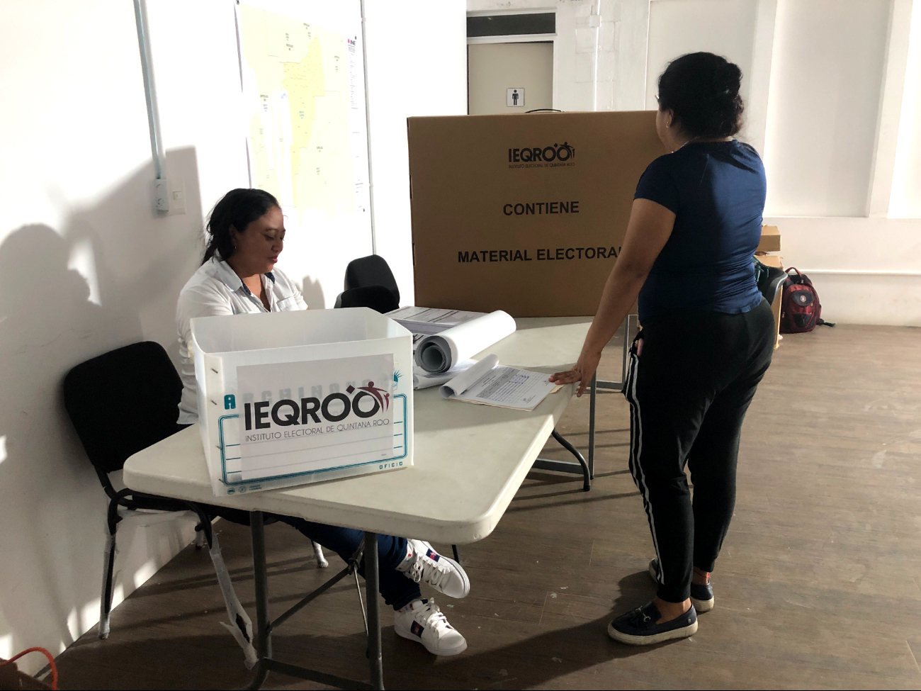 Renuncian 44 capacitadores del IEQROO previo a la elección judicial en Quintana Roo