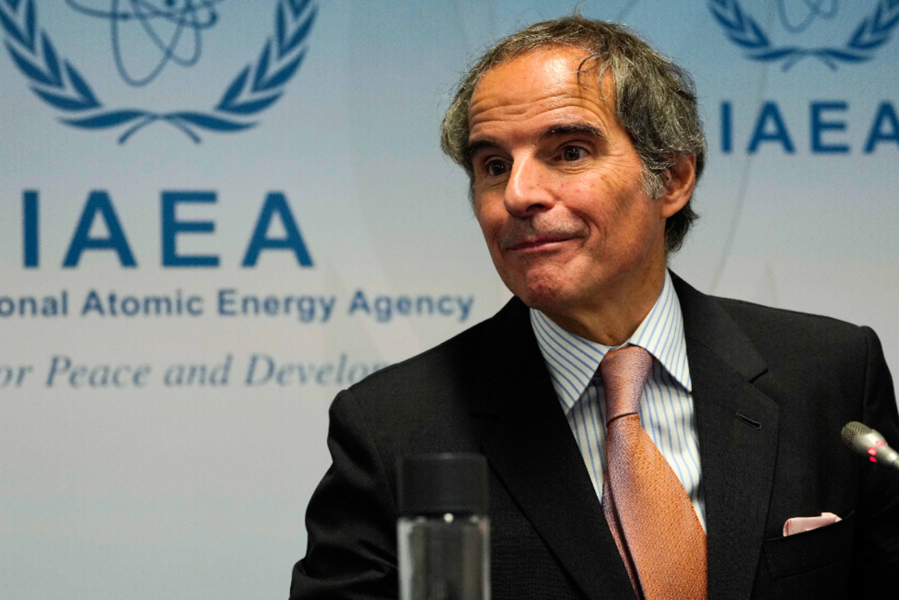 Irán acelera la producción de uranio enriquecido al 60%, acercándose al nivel para armas nucleares, advierte OIEA