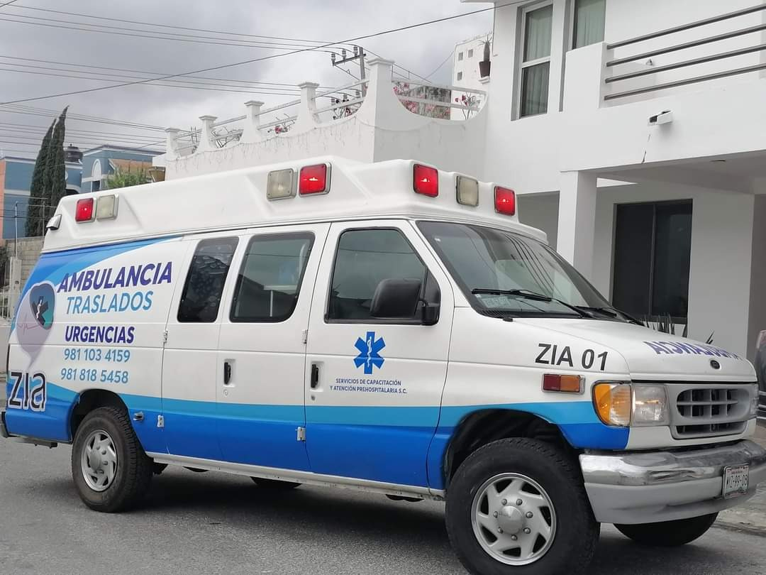 El ladrón forzó los seguros del costado de la unidad para el hurto. El ladrón forzó los seguros del costado de la unidad para el hurto.