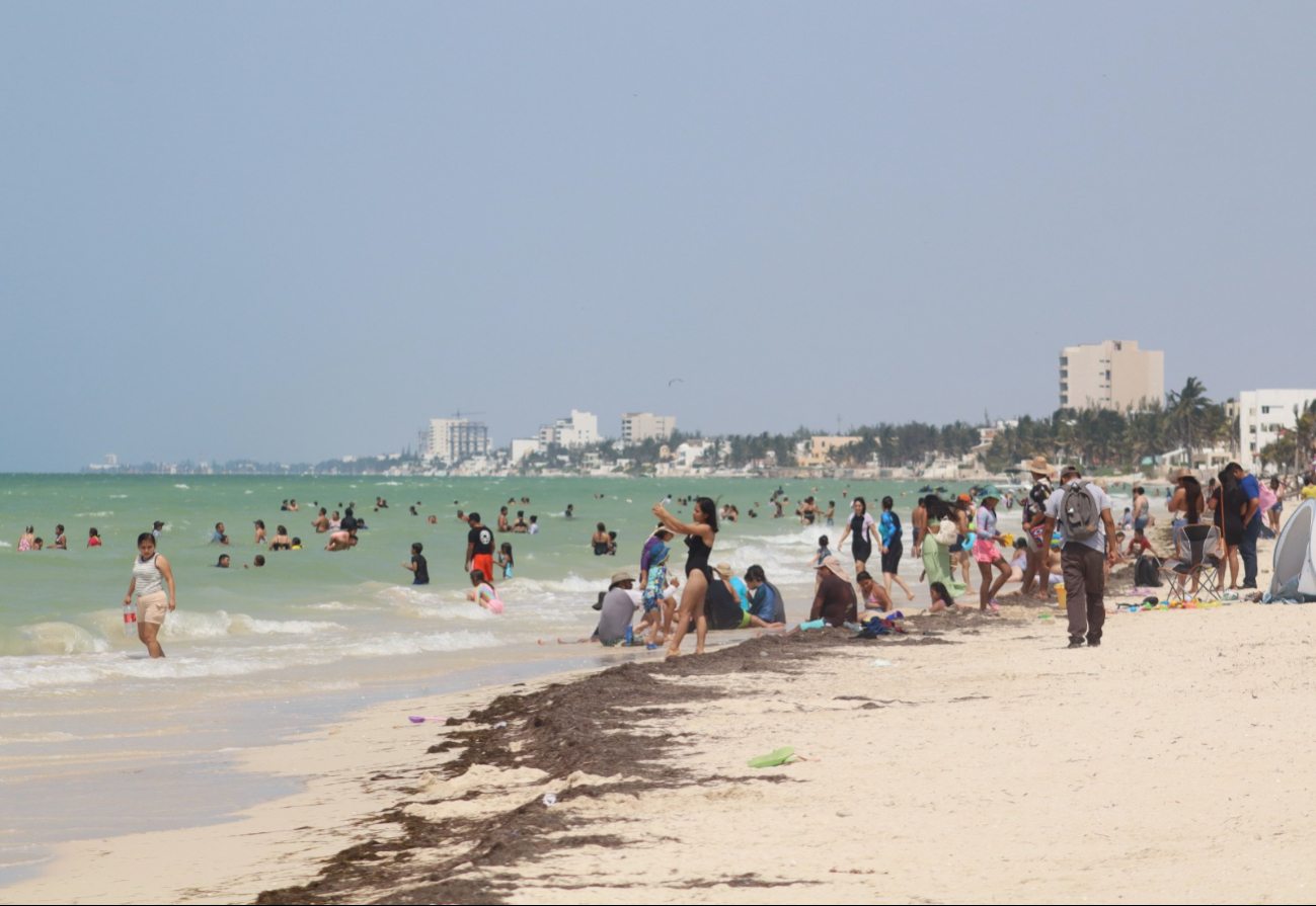 Las playas de Progreso lucieron abarrotadas Las playas de Progreso lucieron abarrotadas