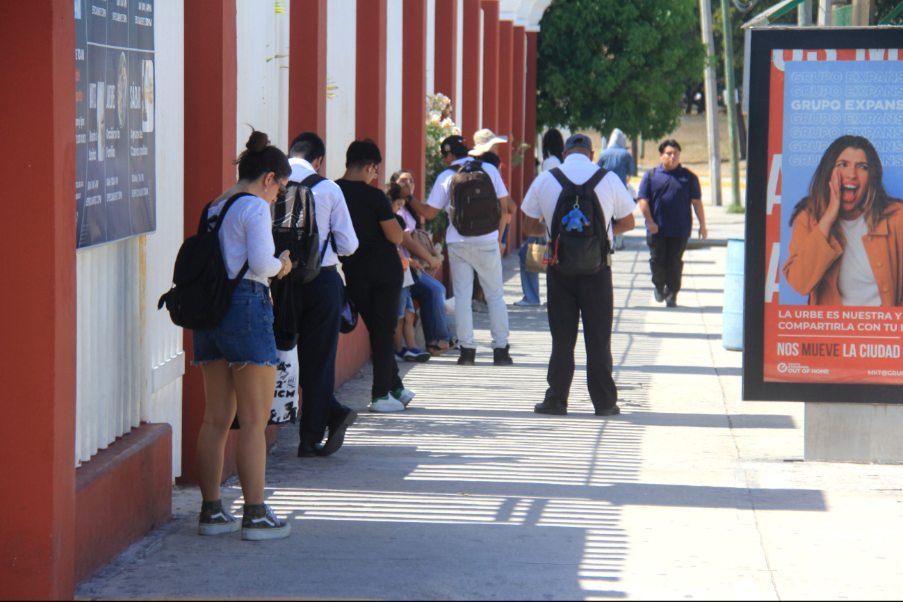Realizar actividades como emprendedoras y estudiar, es una constante para ellas Realizar actividades como emprendedoras y estudiar, es una constante para ellas