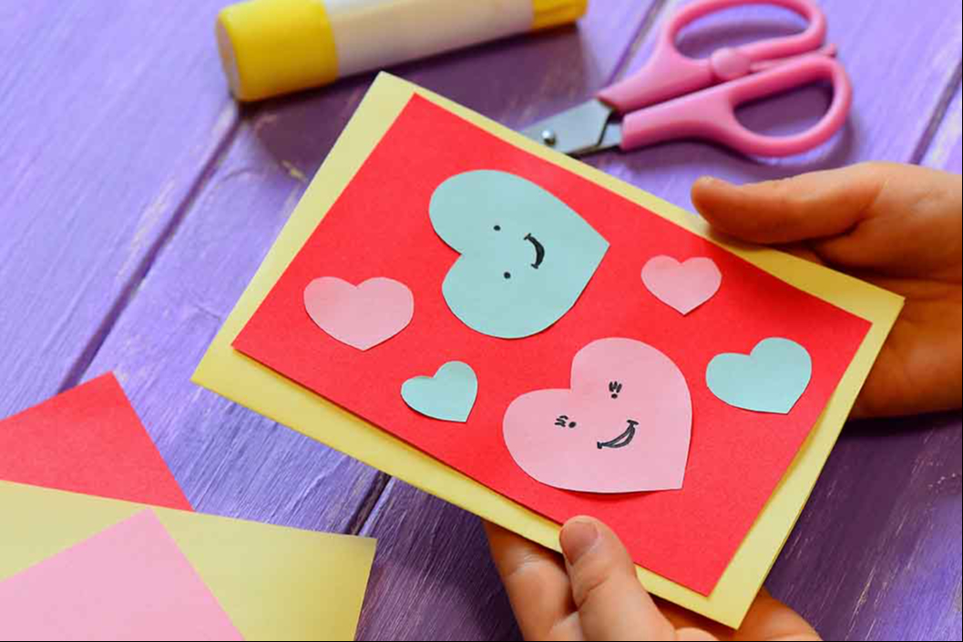 Entre tijeras y papel: detalles que enamoran este 10 de mayo
