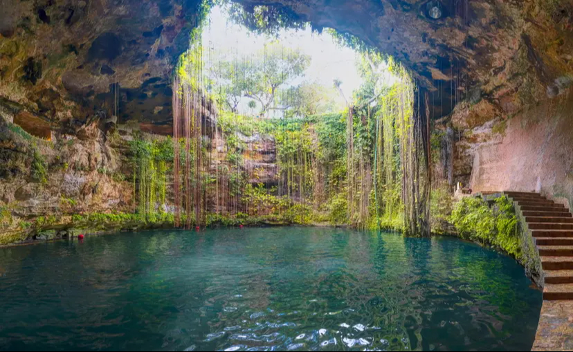 Los cenotes son perfectos para visitar en el Día de las Madres