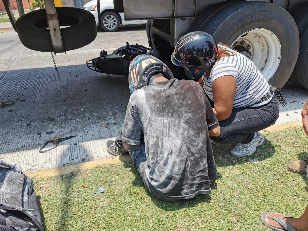 Milagrosamente, el joven sobrevivió con heridas y fue trasladado al hospital, donde se reportó estable Milagrosamente, el joven sobrevivió con heridas y fue trasladado al hospital, donde se reportó estable