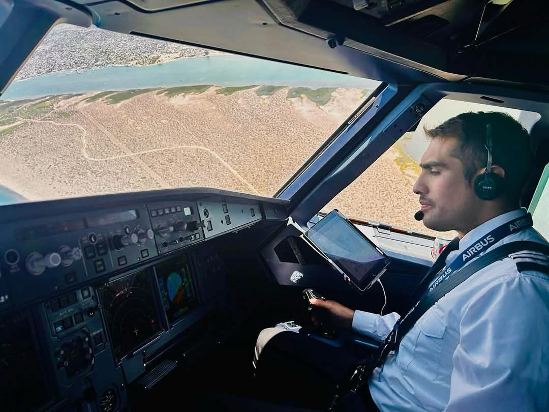 Roger Castillo Rivas fue el piloto que aterrizó con éxito en La Habana. Roger Castillo Rivas fue el piloto que aterrizó con éxito en La Habana.