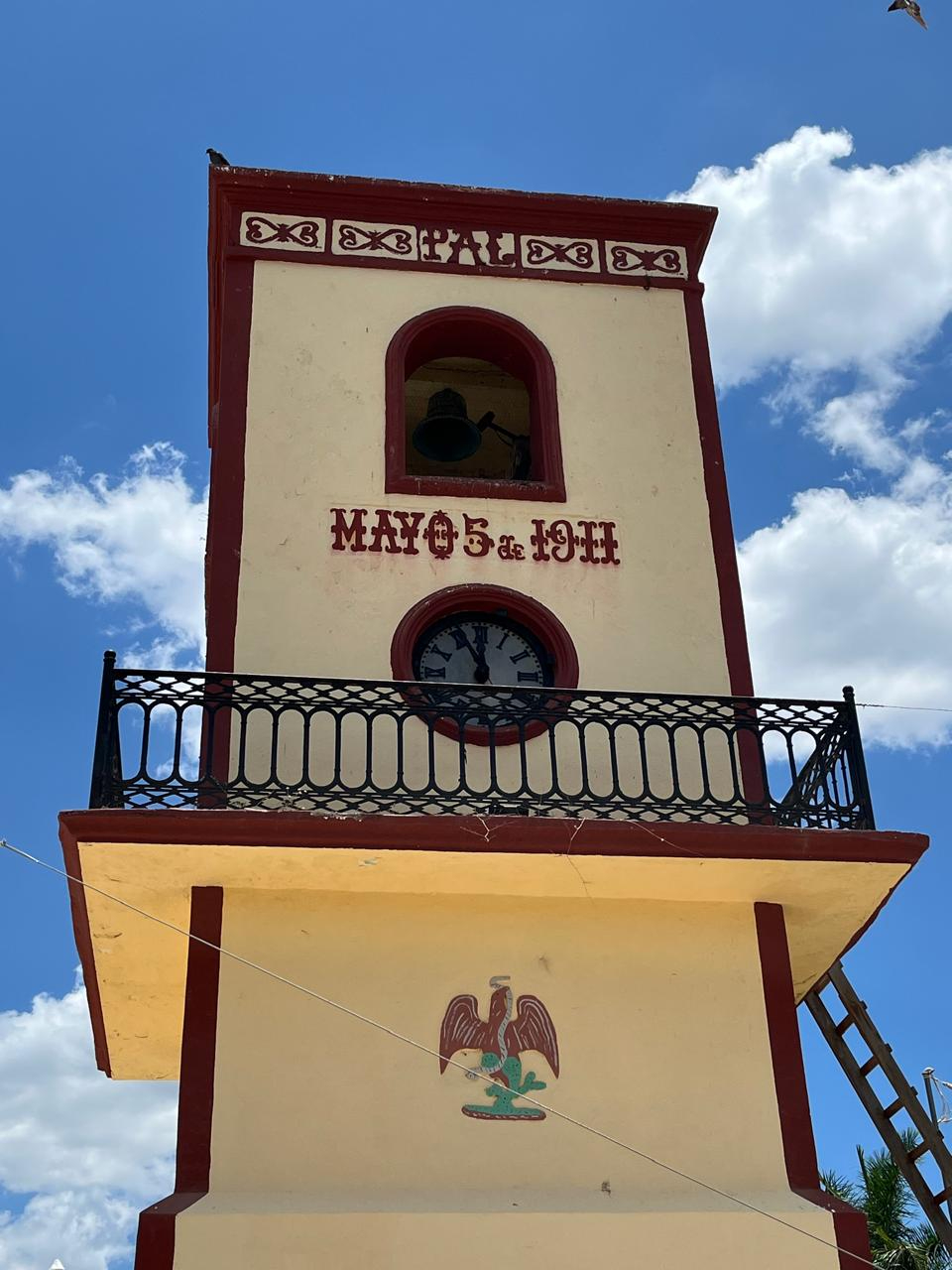 Se ubica junto a la iglesia de San Antonio de Padua y fue donado por el expresidente municipal Pedro Advíncula Lara Se ubica junto a la iglesia de San Antonio de Padua y fue donado por el expresidente municipal Pedro Advíncula Lara