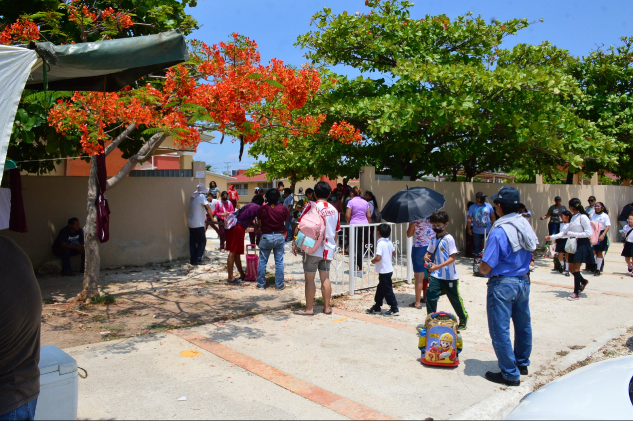 Modifican horarios en escuelas de Campeche por ola de calor, este 8 y 9 de mayo 