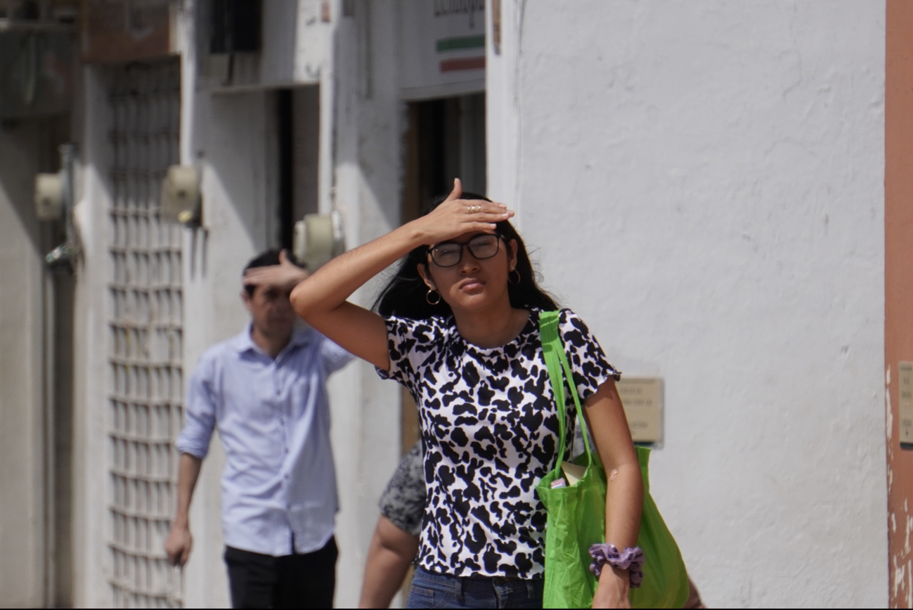 Se reportan desmayos y temperaturas extremas en Campeche Se reportan desmayos y temperaturas extremas en Campeche