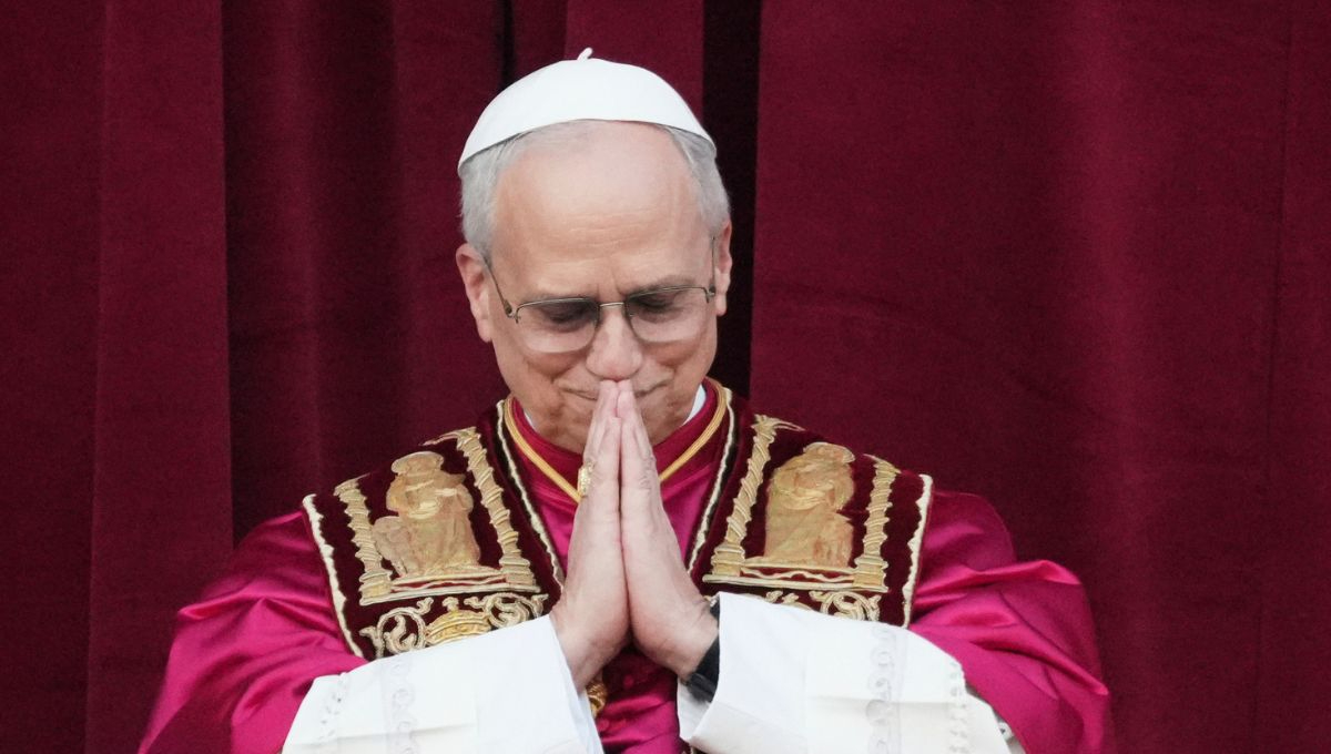 Papa León XIV hace historia: saluda en español a Perú y pide “puentes de paz” desde el Vaticano