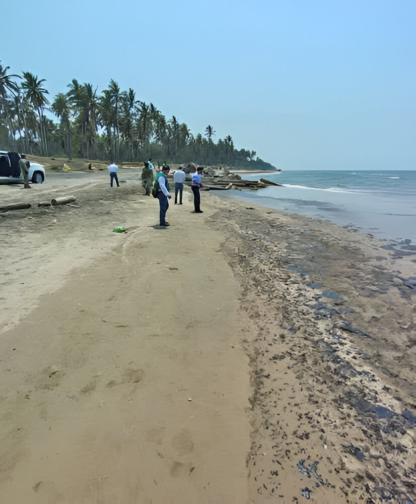 El derrame alcanzó la costa de Paraíso, Tabasco, afectando playas, lagunas y al menos 16 kilómetros de litoral, aunque Pemex reportó solo siete. El derrame alcanzó la costa de Paraíso, Tabasco, afectando playas, lagunas y al menos 16 kilómetros de litoral, aunque Pemex reportó solo siete.