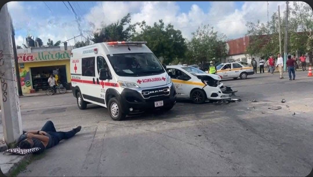 En el sitio se presentaron paramédicos para proveer ayuda. En el sitio se presentaron paramédicos para proveer ayuda.
