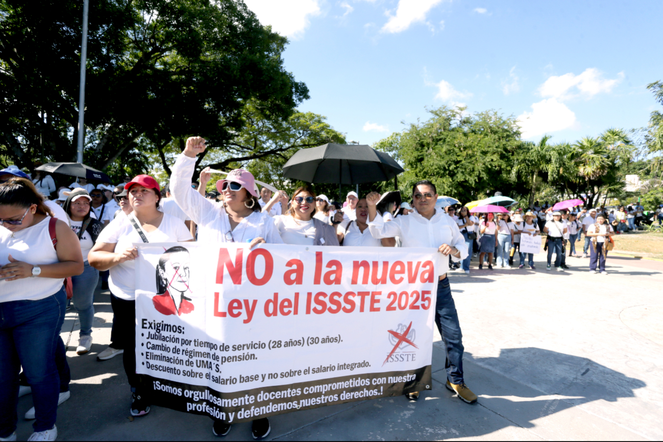 “Toman de rehenes a los estudiantes": Padres de familia de Quintana Roo reprueban el nuevo paro