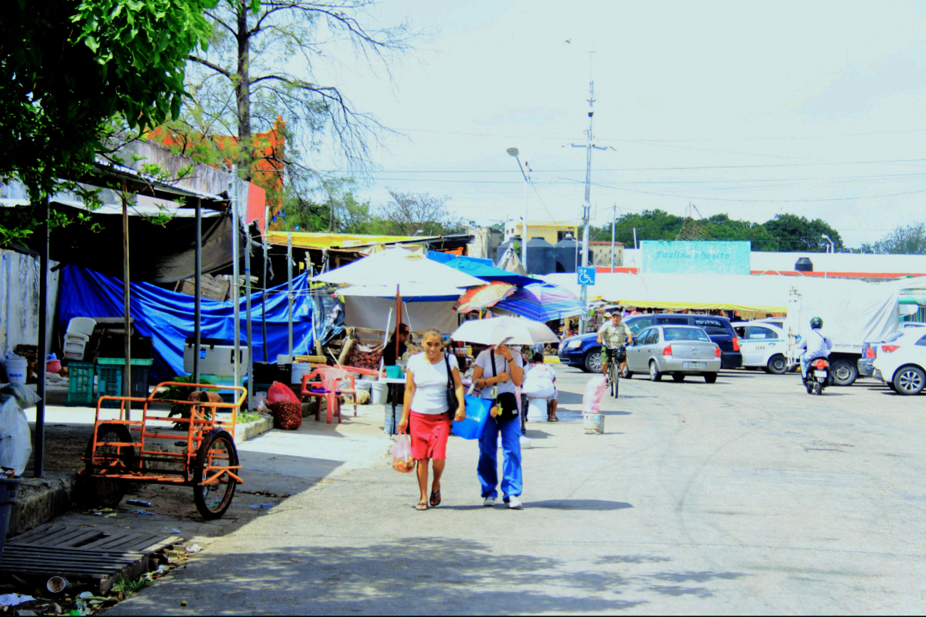  Calor extremo agobia la  zona maya de Quintana Roo; temperaturas rebasan los 30° 