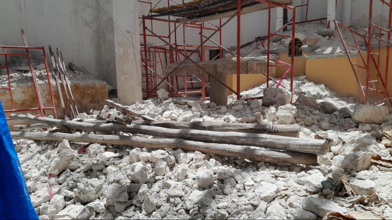Durante los trabajos, encontraron la imagen de la Santísima Trinidad entre los escombros del colapso de la cúpula. Durante los trabajos, encontraron la imagen de la Santísima Trinidad entre los escombros del colapso de la cúpula.