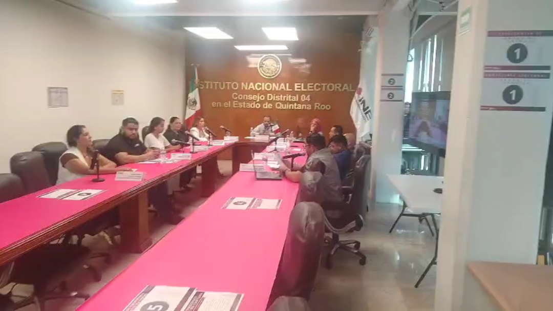 Consejo Distrital 04 del INE en Quintana Roo, se declara en sesión permanente para la Jornada Electoral Consejo Distrital 04 del INE en Quintana Roo, se declara en sesión permanente para la Jornada Electoral