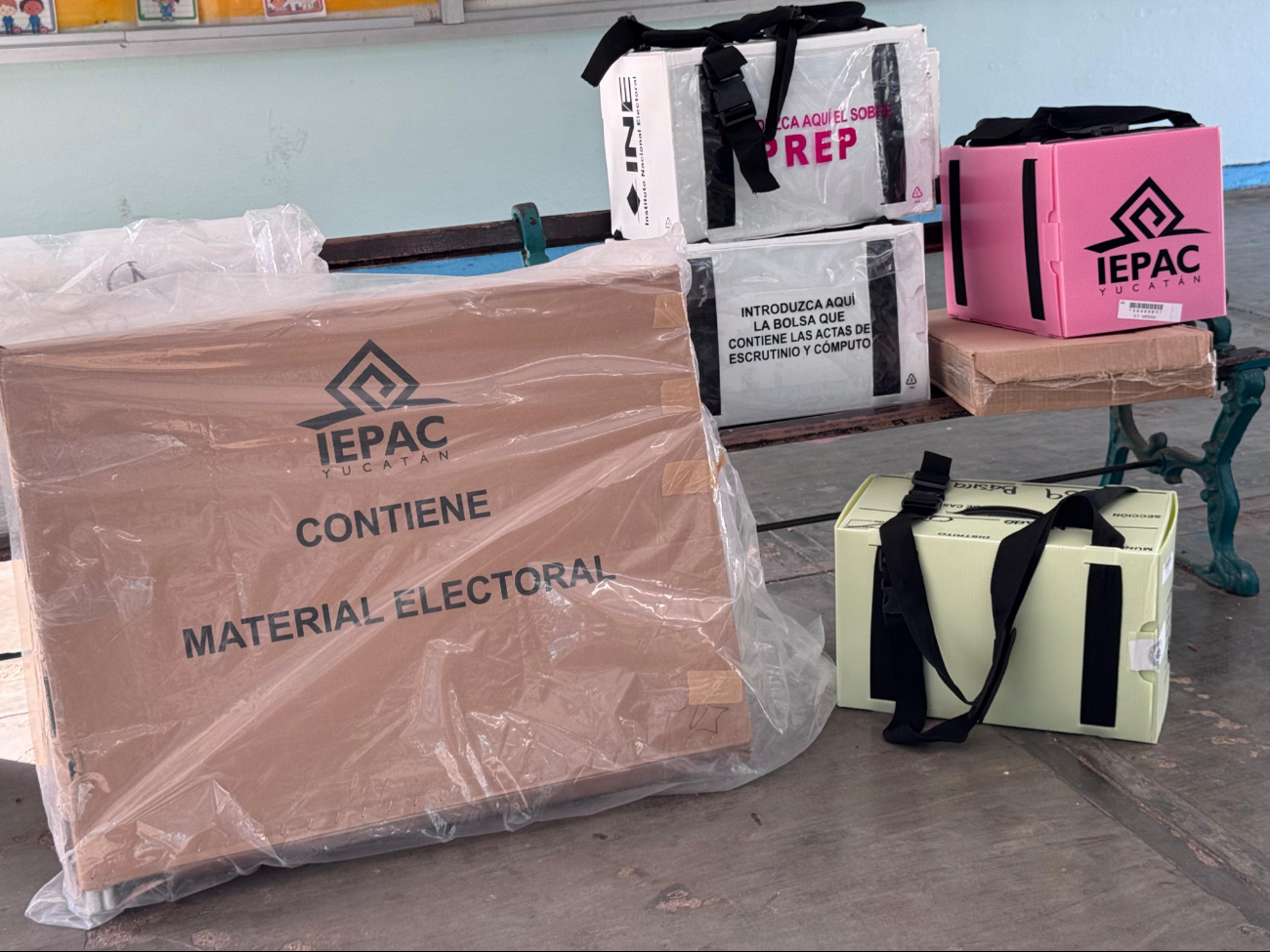 Funcionarios de casilla llegaron impuntuales Funcionarios de casilla llegaron impuntuales