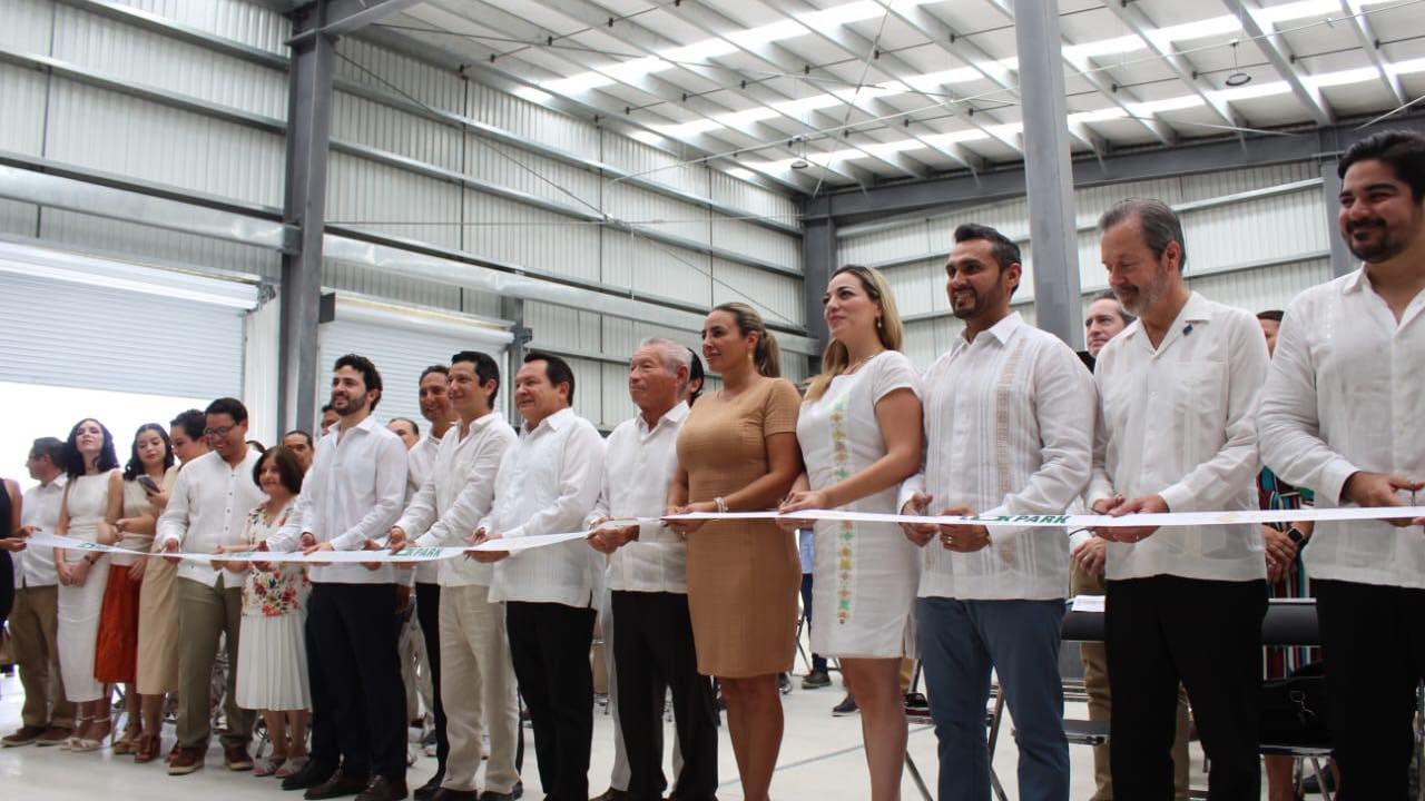 Joaquín Díaz Mena inaugura el Parque Logístico LokPark en Mérida con inversión de 140 mdp     