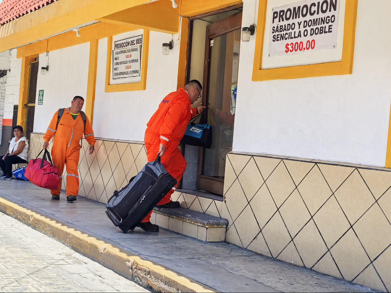 Plan de Sheinbaum con apoyo de Slim podría rescatar a Pemex, dicen expertos