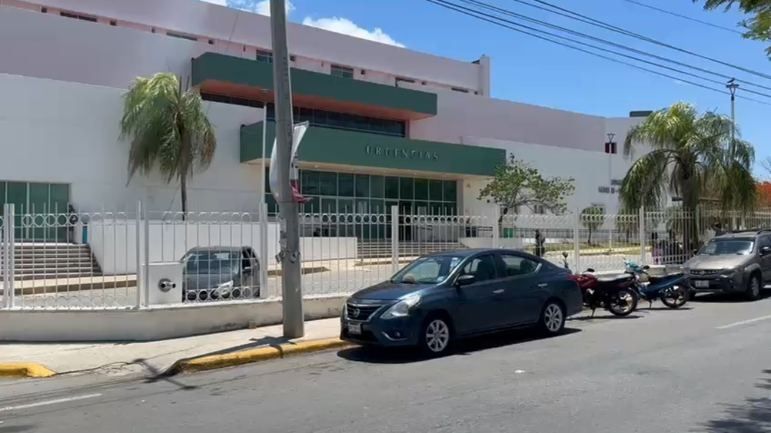Una estudiante de 16 años sufrió una crisis respiratoria dentro de la preparatoria “Fernando Angli Lara”.