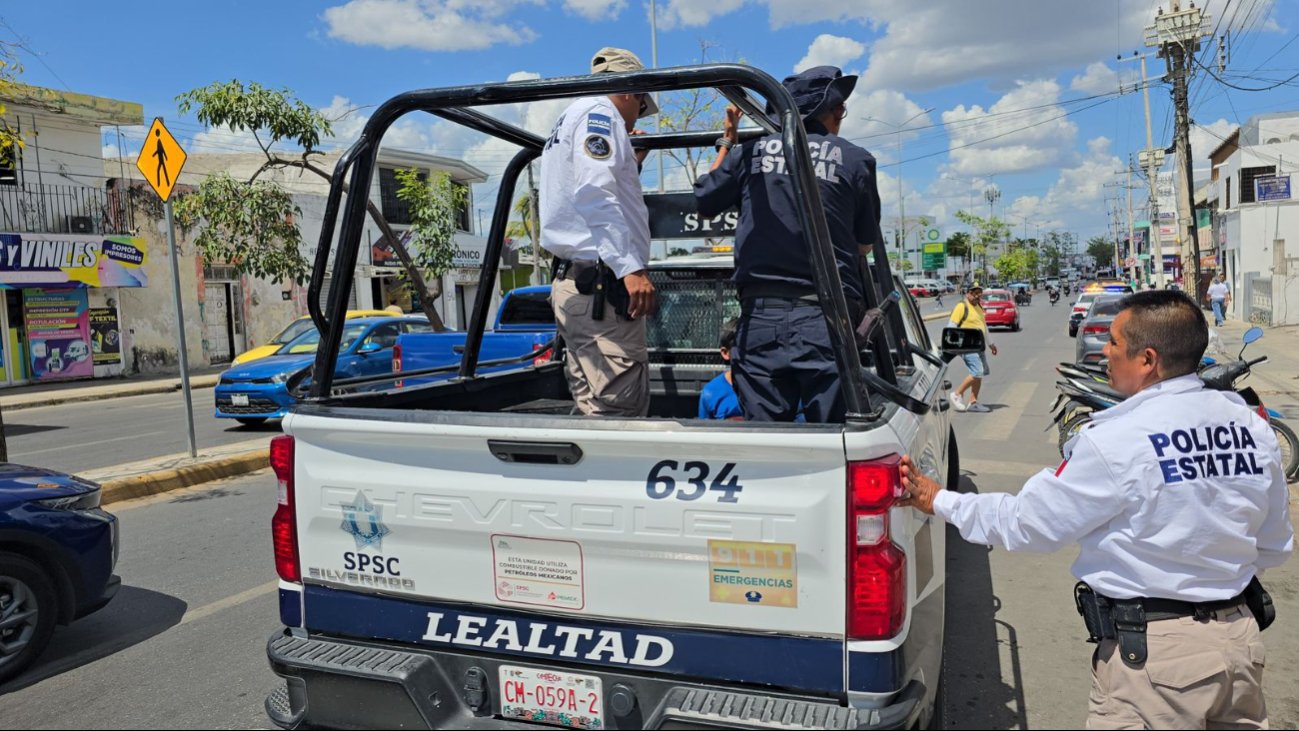 Bajo efectos de las drogas hombre intenta herir con vidrio a un joven en Campeche 