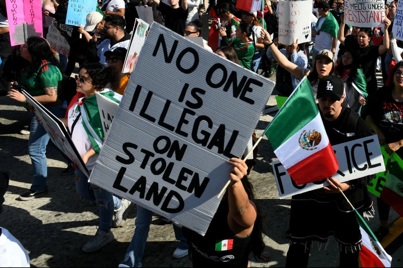 El sábado 14 de junio se realizará una megamarcha en Los Ángeles a las 9:45 a.m., partiendo del Ayuntamiento. El sábado 14 de junio se realizará una megamarcha en Los Ángeles a las 9:45 a.m., partiendo del Ayuntamiento.